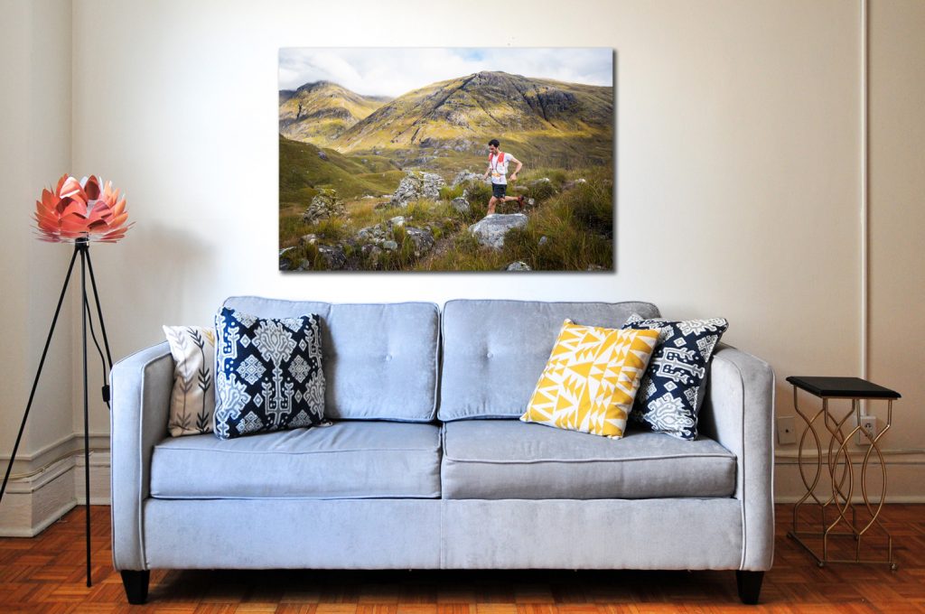 Kilian Jornet na Glen Coe Skyline. Prodej fotoobrazů Dlouhá Trať, Fotograf Lukáš Budínský, podpora Mamma HELP