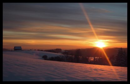 Západ slunce na Valašsku. Prodej fotoobrazů Dlouhá Trať, Fotograf Lukáš Budínský, podpora Mamma HELP