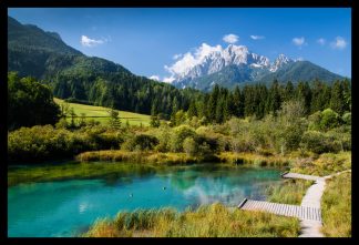 Jezero Zelence v Julských Alpách. Prodej fotoobrazů Dlouhá Trať, Fotograf Lukáš Budínský, podpora Mamma HELP